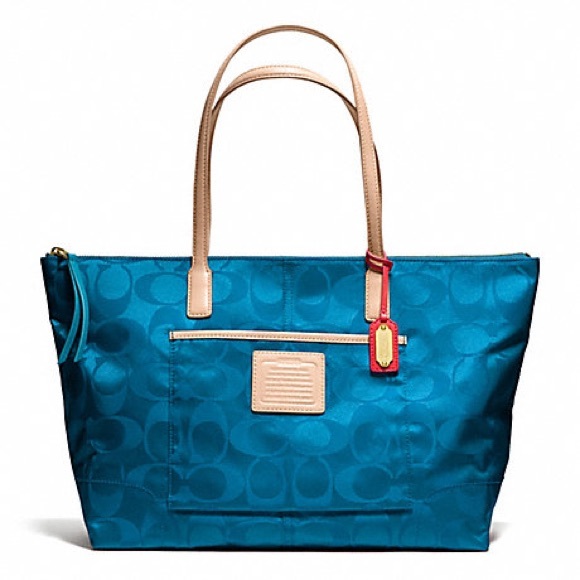 Coach Handbags - 🎉Coach Teal Tote Weekend Purse🎉